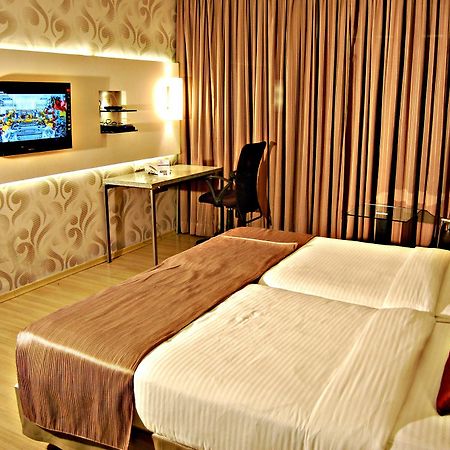 Sentosa Resorts Chinchvad Bagian luar foto