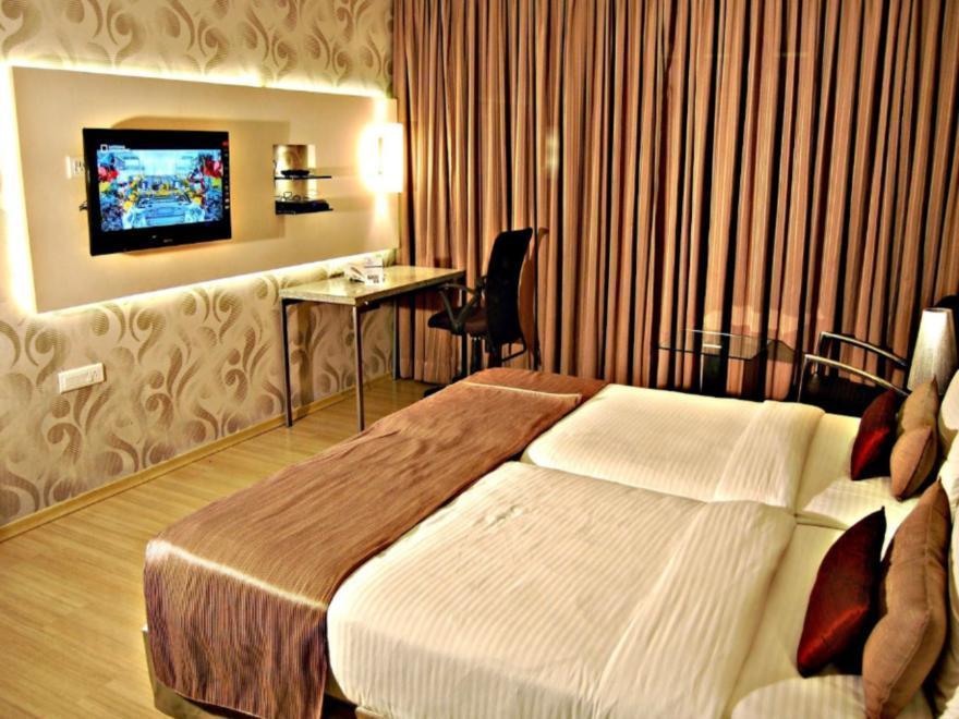 Sentosa Resorts Chinchvad Bagian luar foto